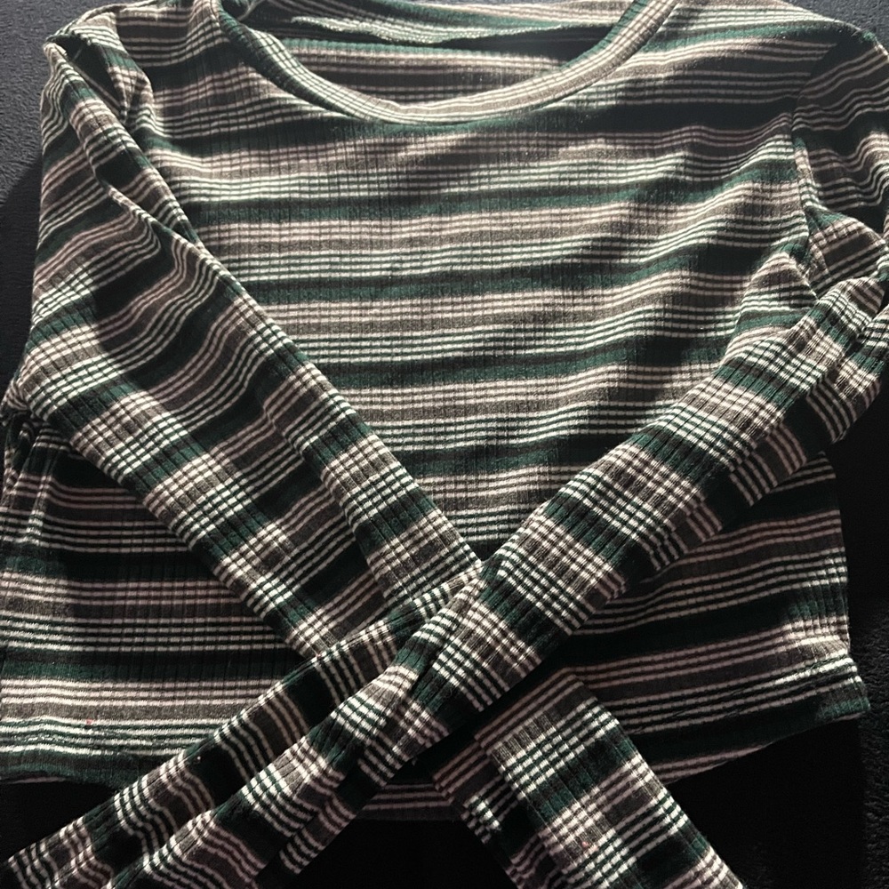 stripped cropped long sleeve